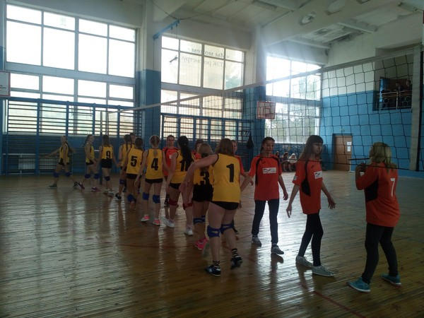 В Курахово прошел турнир по волейболу