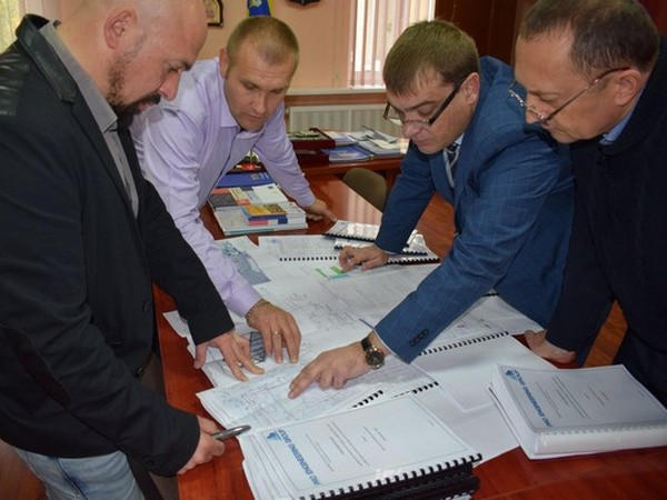 В этом году в Угледаре начнется строительство коммунального рынка