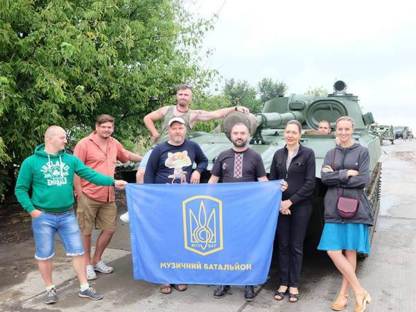В Марьинку приедет «Музыкальный батальон»