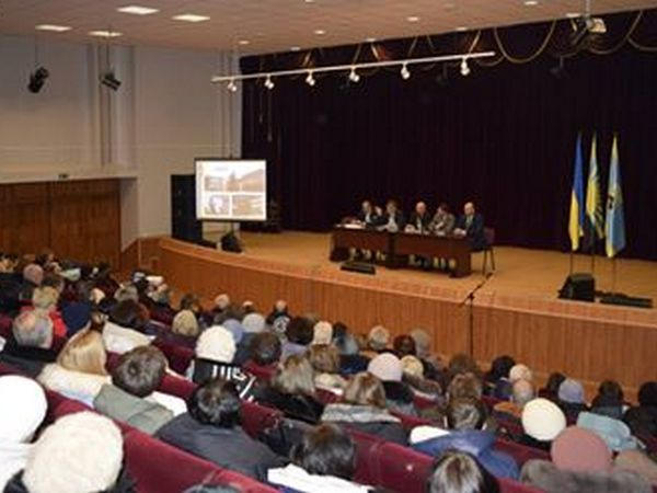 Мэр Угледара отчитался о проделанной работе перед громадой