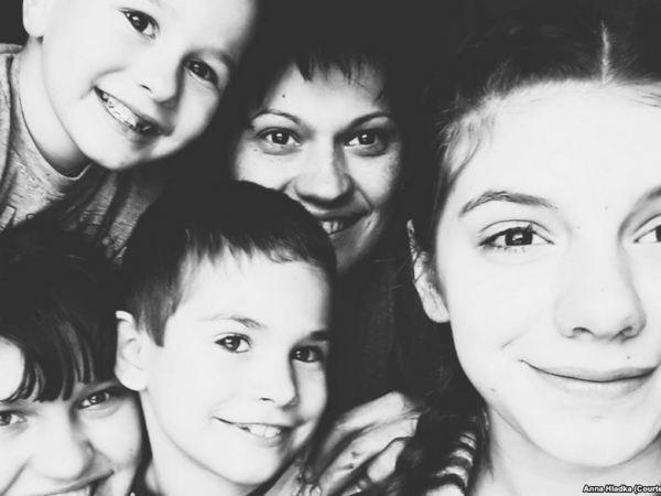 Мать четверых детей из Красногоровки, несмотря на страшный диагноз, борется за свою жизнь