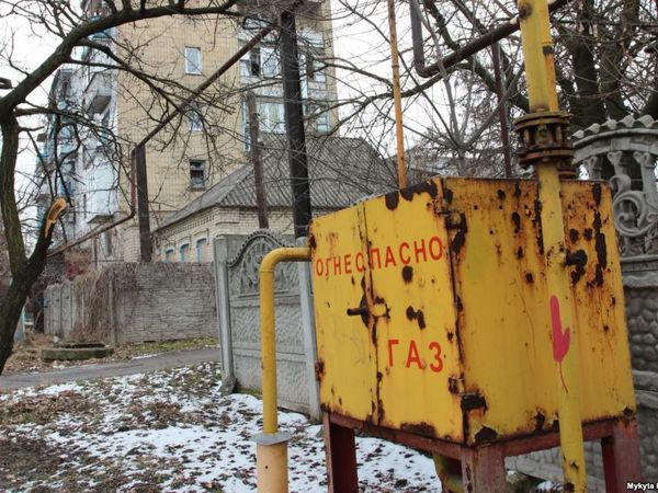 Жители Марьинки и Красногоровки устали ждать газ, поэтому надеятся на потепление
