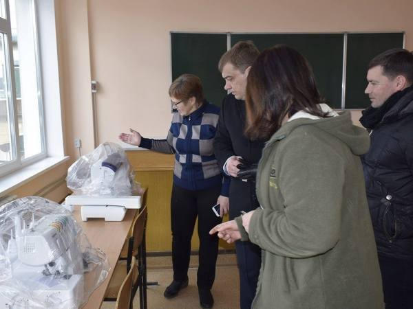 Мэр Угледара проинспектировал школы