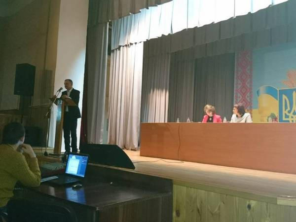 Мэр Курахово отчитался о своей работе за год перед жителями города