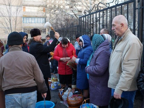 Полицейские рассказали, как прошло празднование Пасхи в Угледаре