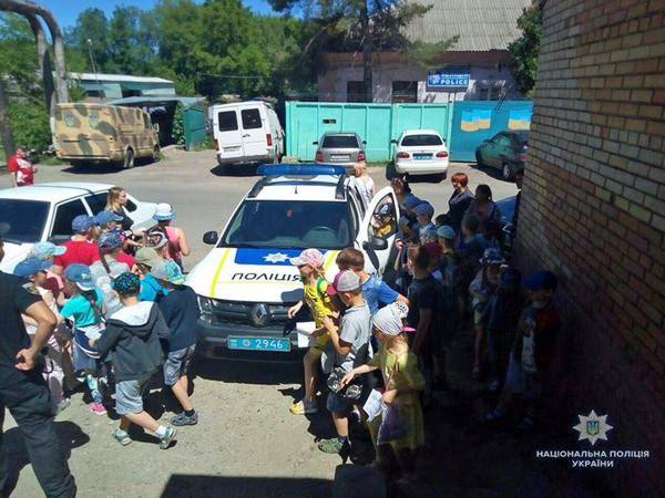 Кураховские школьники побывали в полиции