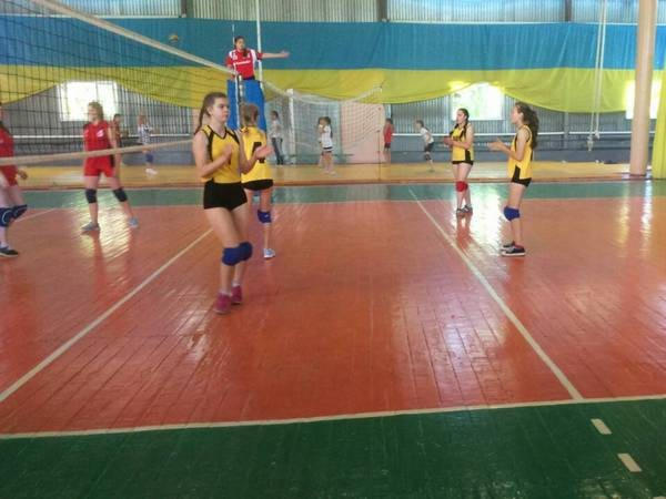 Девушки из Курахово приняли участие в чемпионате Донецкой области по волейболу