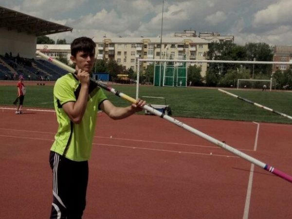 Спортсмен из Угледара стал серебряным призером чемпионата Украины по легкой атлетике