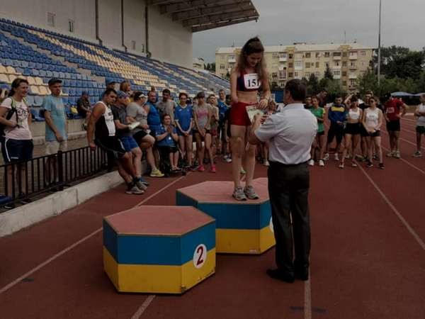 Легкоатлетка из Угледара стала трехкратной чемпионкой Кубка Украины