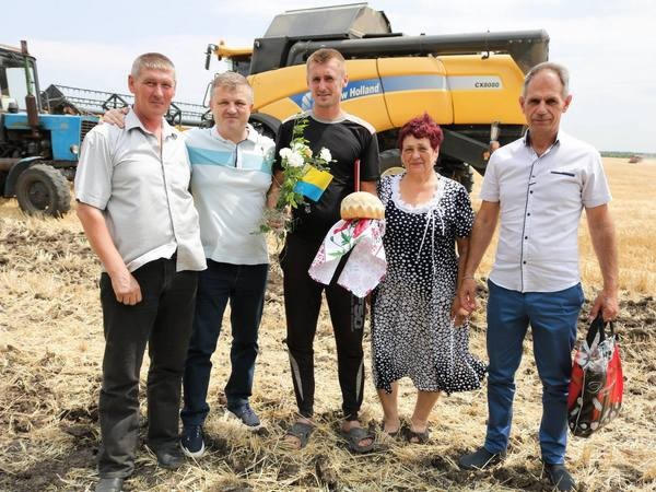 В Марьинском районе чествовали лучших комбайнеров