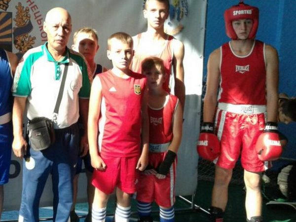Боксеры из Угледара собрали награды на двух турнирах в Селидово