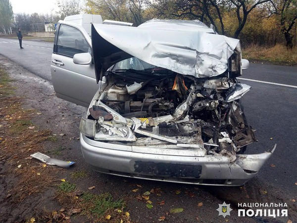 В результате ДТП в Курахово пострадали два человека