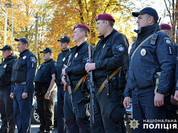 Безопасность в Курахово, Угледаре и Марьинке обеспечивают усиленные наряды полиции