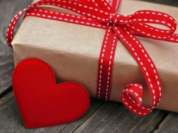 Какие подарки готовят украинцы ко Дню святого Валентина