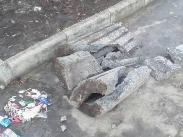 В Курахово орудуют неизвестные вандалы, которые наносят немалый ущерб городу