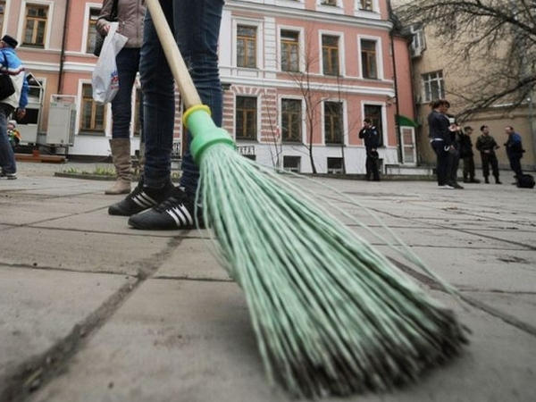 Прокуратура заинтересовалась уборкой улиц в Угледаре