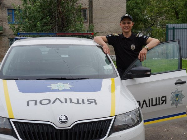В Угледаре выбирают лучшего полицейского