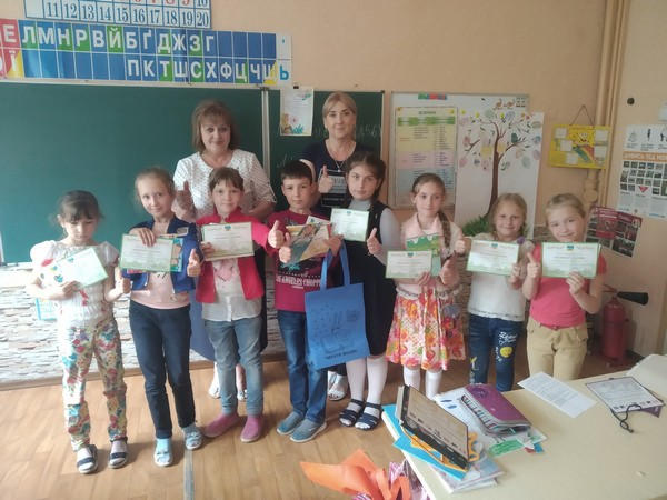 В Марьинской школе прошло торжественное мероприятие «Крок до зірок»