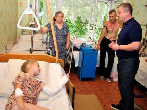 Пострадавшие от обстрела Марьинки находятся в больнице и не хотят возвращаться в прифронтовой город