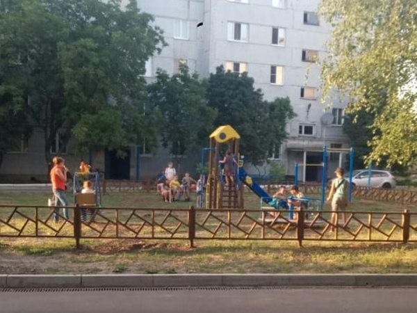 В Курахово появился новый спортивно-игровой комплекс