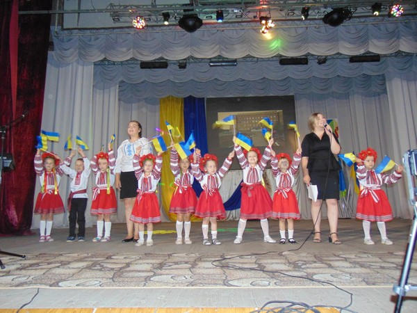 В Марьинке прошел час памяти по случаю 5-й годовщины начала боевых действий в городе