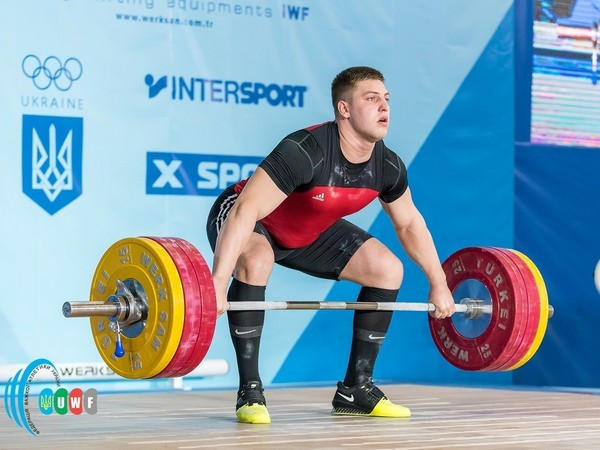 Тяжелоатлеты из Угледара завоевали два «золота» на чемпионате Украины