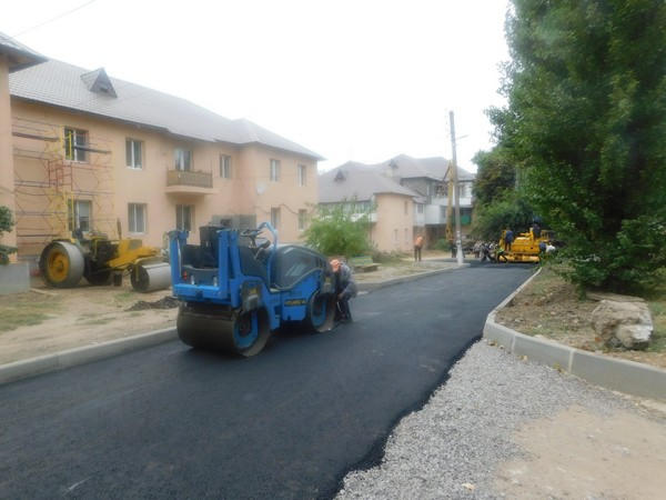 В Курахово продолжаются масштабные работы по благоустройству города