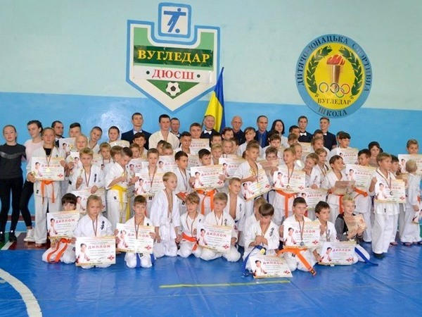 В Угледаре прошло первенство Донецкой области по карате