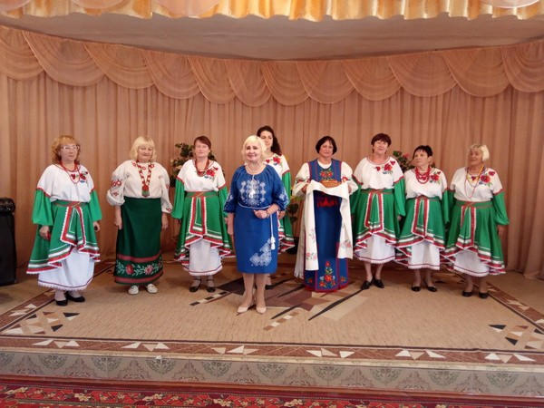 В Марьинском районе устроили праздник для пожилых людей