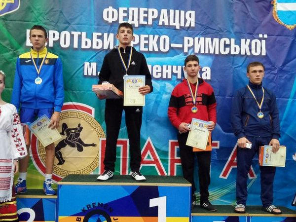 Борец из Угледара завоевал «бронзу» на Чемпионате Украины по греко-римской борьбе