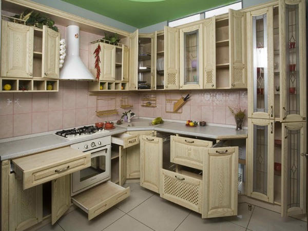 Правильно подобранная мебель для кухни создаст роскошный дизайн интерьера, комфорт и функциональность