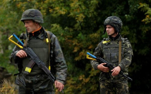 Как живут украинские военные в Марьинском районе (фоторепортаж)