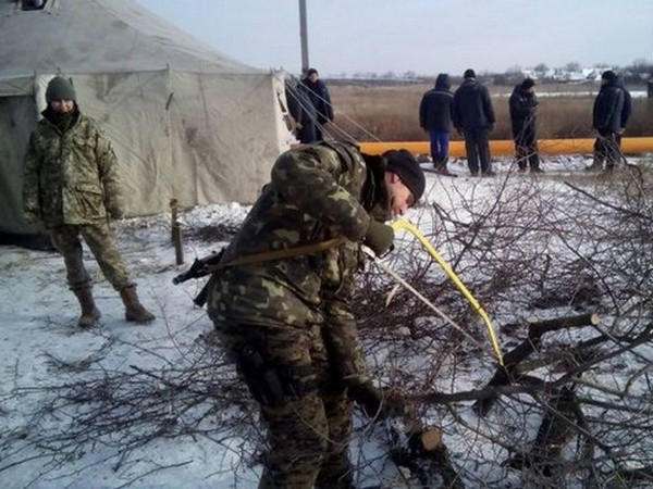 Как идет восстановление газопровода «Марьинка - Красногоровка»