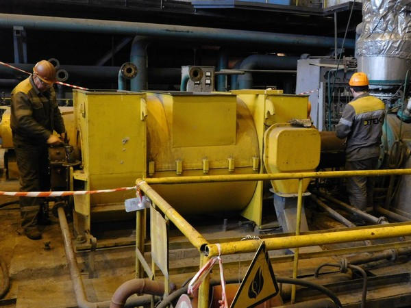 Кураховская ТЭС вынуждена экономить на ремонте энергоблока