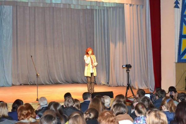 В Курахово прошел концерт народного артиста Украины Фемия Мустафаева