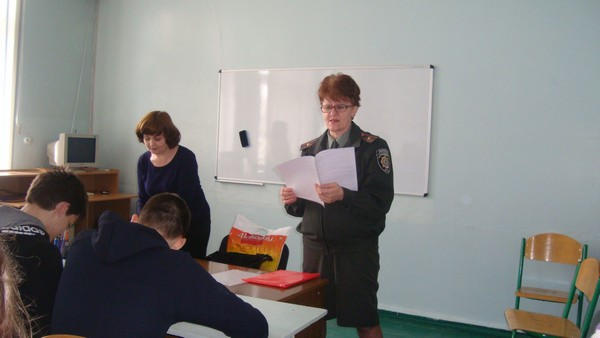 Школьникам Марьинского района рассказали о туберкулезе