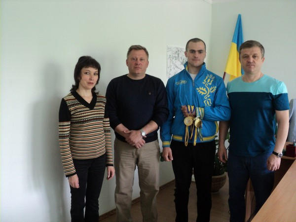 Спортсмен из Курахово завоевал «золото» на Кубке Украины по гиревому спорту