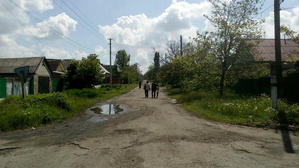 Марьинские правоохранители собирают оперативную информацию у жителей Марьинки и Красногоровки