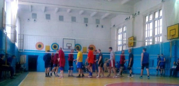 Турнир по волейболу в Марьинке выиграла команда из Угледара