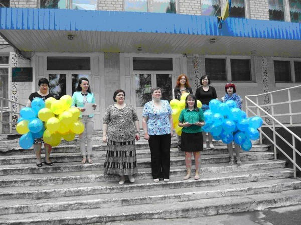 В Марьинском районе открылись 22 пришкольных лагеря для детей