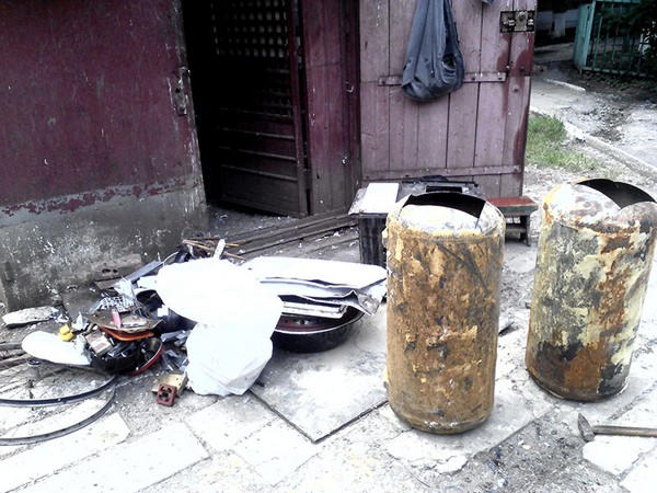Житель Угледара организовал незаконный пункт приема металлолома в голубятне