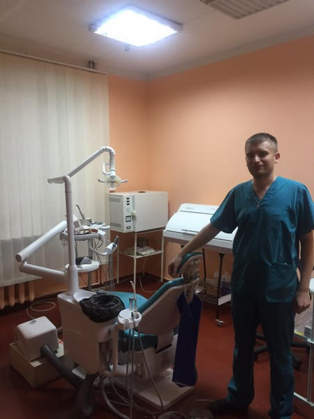 Глава Марьинского района посетил амбулаторию в Максимильяновке