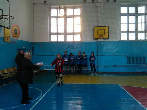 В Марьинке прошел турнир по волейболу