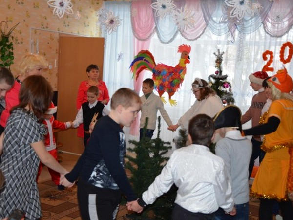 Особенным деткам Марьинского района подарили «Лесную сказку»
