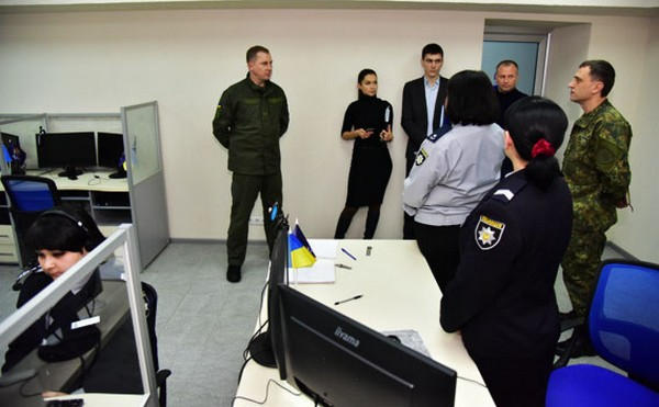 Курахово, Марьинка и Красногоровка подключены к современному колл-центру полиции