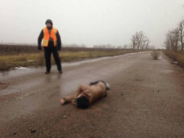 На автодороге «Красногоровка - Старомихайловка» труп неизвестной девушки пролежал более трех дней