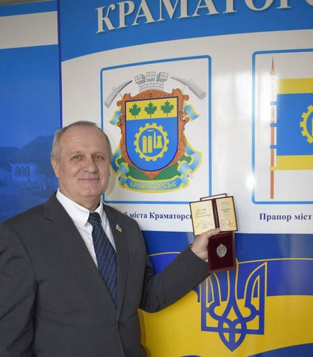 Житель Угледара удостоен звания «Заслуженный донор Украины»