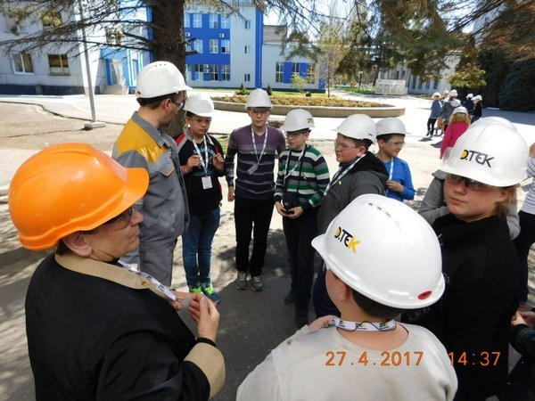 Школьники побывали на Кураховской ТЭС