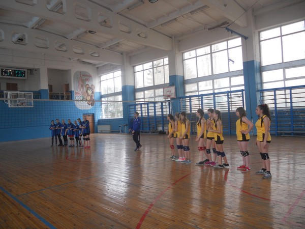В Курахово прошел турнир по волейболу