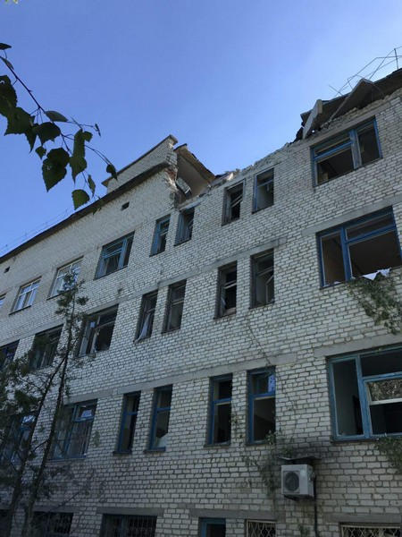 Как выглядят жилые кварталы Красногоровки после обстрела боевиков